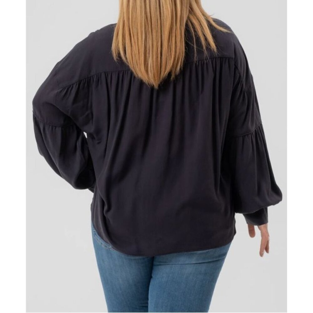 Harshman Faye Navy Shirt 1X Tencel Lyocell Balloon Sleeves Pleated Back Yoke - Picture 2 of 7